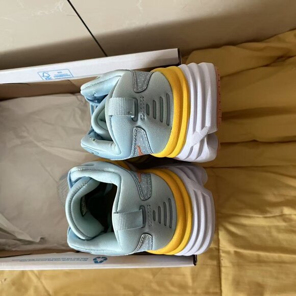 Hoka One One Women's Yellow and Blue Trainers - Picture 7 of 8